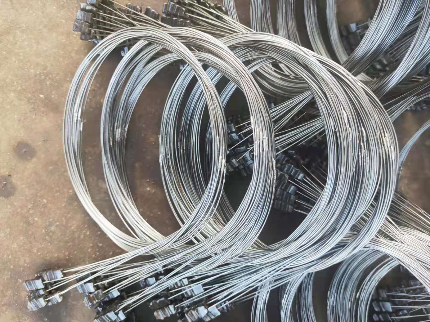 ��Ʒ�и�䓽z